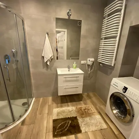 Apartment In The Old Town Bosacka 7